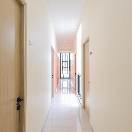 Sans Hotel Clover Ace Surabaya By Reddoorz Exteriér fotografie