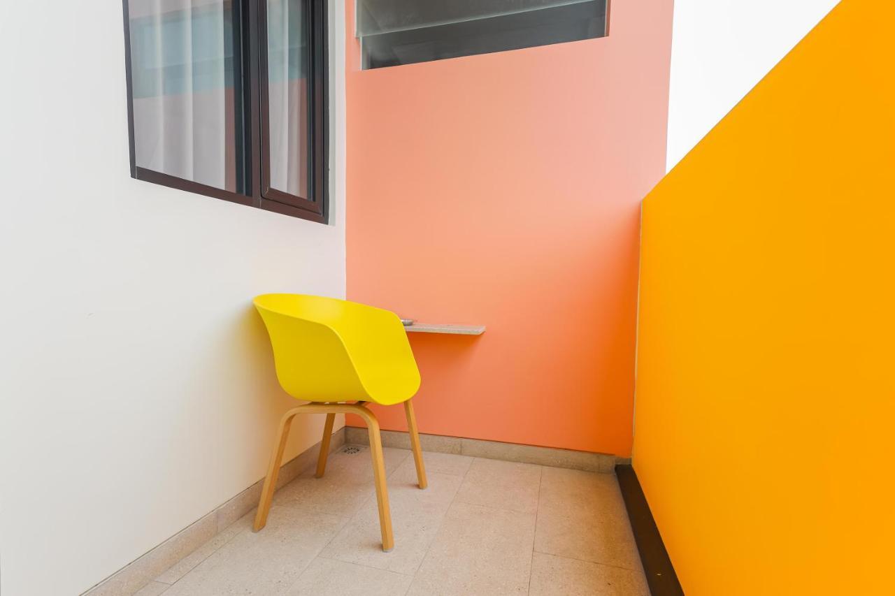 Sans Hotel Clover Ace Surabaya By Reddoorz Exteriér fotografie